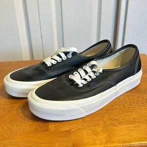 Vans Black Leather 5 Hole